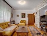 Proprietăți rezidențiale de închiriat în APARTAMENT IN VILA || 3 CAMERE || CURTE PROPRIE || DOROBANTI