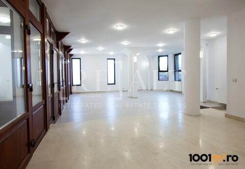Proprietăți rezidențiale de închiriat în Inchiriere casa, vila 7 camere | Individuala, Renovata, Curte | Campul Pipera