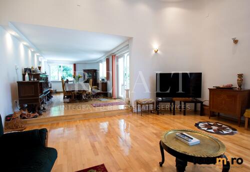 Proprietăți rezidențiale de închiriat în Vanzare casa, vila 10 camere | 3.265mp teren, Finisare Premium | Breaza, Prahova