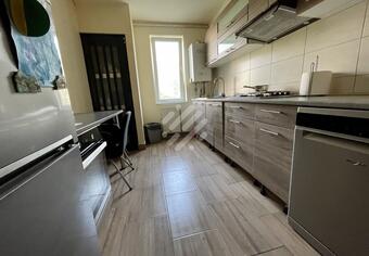 Apartament, 3 camere, decomandat, zona Iulius Mall/ Gheorgheni !