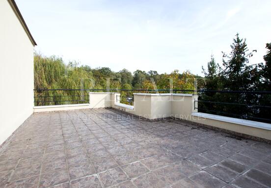 Vanzare casa, vila 10 camere | Individuala, Padure | Iancu Nicolae, Pipera