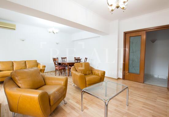 Vanzare apartament 4 camere | Spatiu generos si parcare inclusa | Herastrau