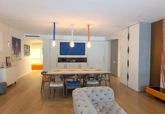 Apartament ultrafinisat cu 4 camere si 2 locuri de parcare