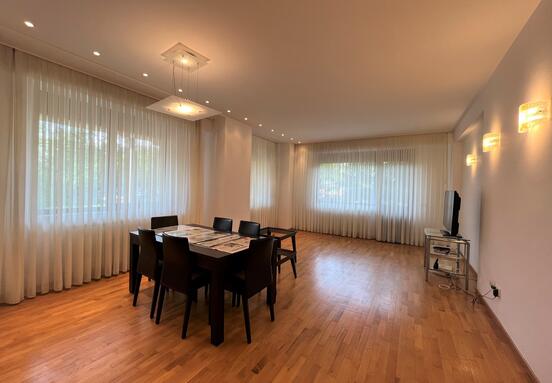 2 CAMERE ||  DECOMANDAT || ARCUL DE TRIUMF || LOC DE PARCARE