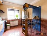 Proprietăți rezidențiale de închiriat în Inchiriere apartament 4 camere | In vila, Rezidential, Office | Primaverii