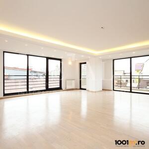 Vanzare apartament 3 camere | Generos, Imobil 2008 | Dacia