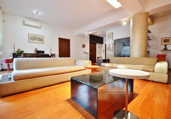 APARTAMENT INTERESANT | 4 CAMERE LA PARTER CU TERASA DE 115 MP | GARAJ