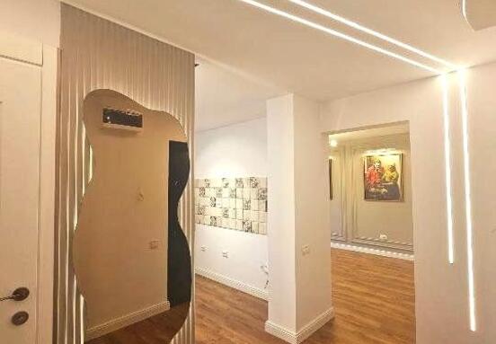 Apartament cu 2 camere si balcon, ultrafinisat, in  Calea Mosilor!